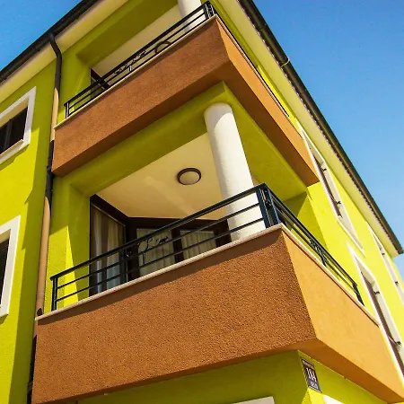 公寓 Apartment Smaragdna.1 *