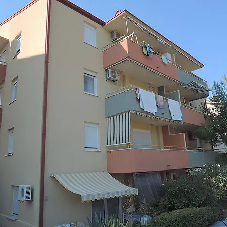 Apartment Smaragdna.1 * Premantura