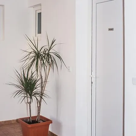 Apartment Smaragdna.1